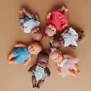SET 6 MUÑECOS CON VESTIDOS 21cm 3.webp