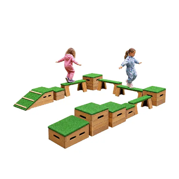 CIRCUITO COMPLETO DE EQUILIBRIO Y COORDINACIÓN DE MADERA CON CÉSPED 12 Piezas